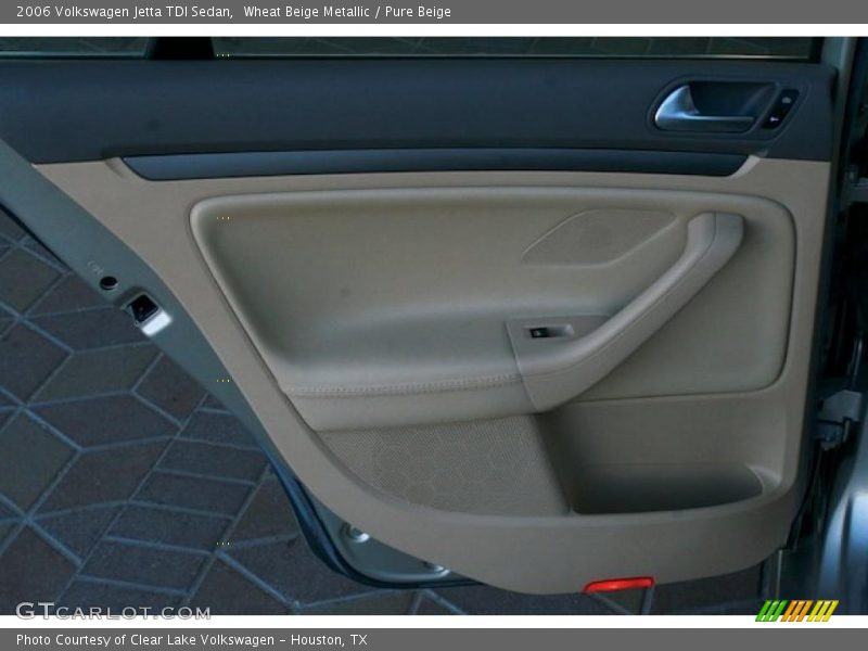 Wheat Beige Metallic / Pure Beige 2006 Volkswagen Jetta TDI Sedan