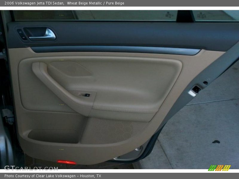 Wheat Beige Metallic / Pure Beige 2006 Volkswagen Jetta TDI Sedan