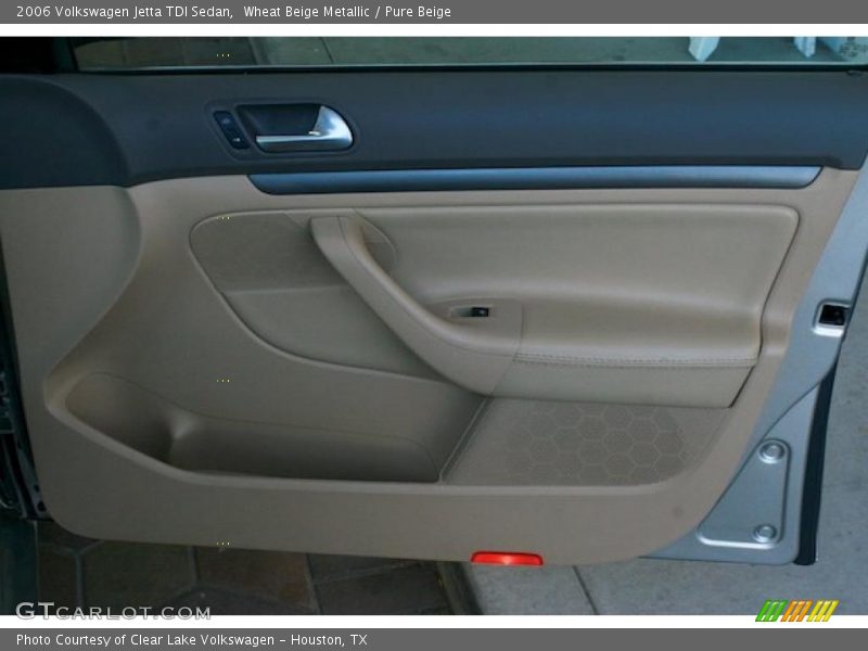 Wheat Beige Metallic / Pure Beige 2006 Volkswagen Jetta TDI Sedan