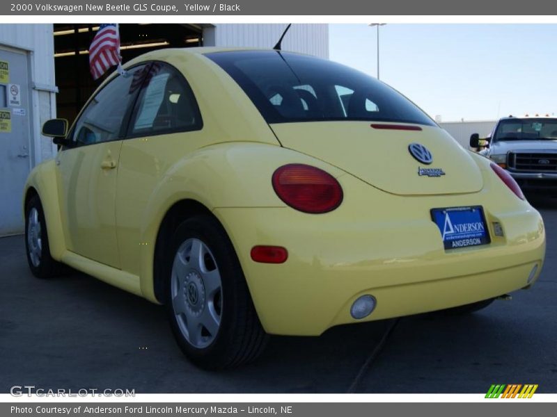 Yellow / Black 2000 Volkswagen New Beetle GLS Coupe