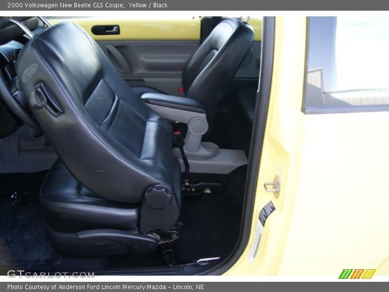 Yellow / Black 2000 Volkswagen New Beetle GLS Coupe