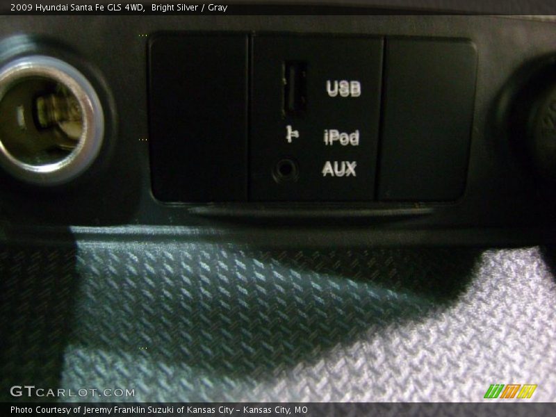 Bright Silver / Gray 2009 Hyundai Santa Fe GLS 4WD