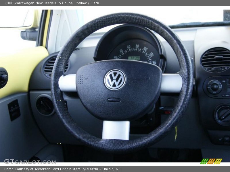 Yellow / Black 2000 Volkswagen New Beetle GLS Coupe