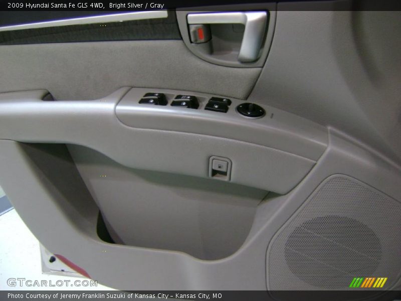 Bright Silver / Gray 2009 Hyundai Santa Fe GLS 4WD