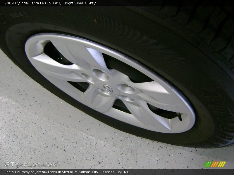 Bright Silver / Gray 2009 Hyundai Santa Fe GLS 4WD