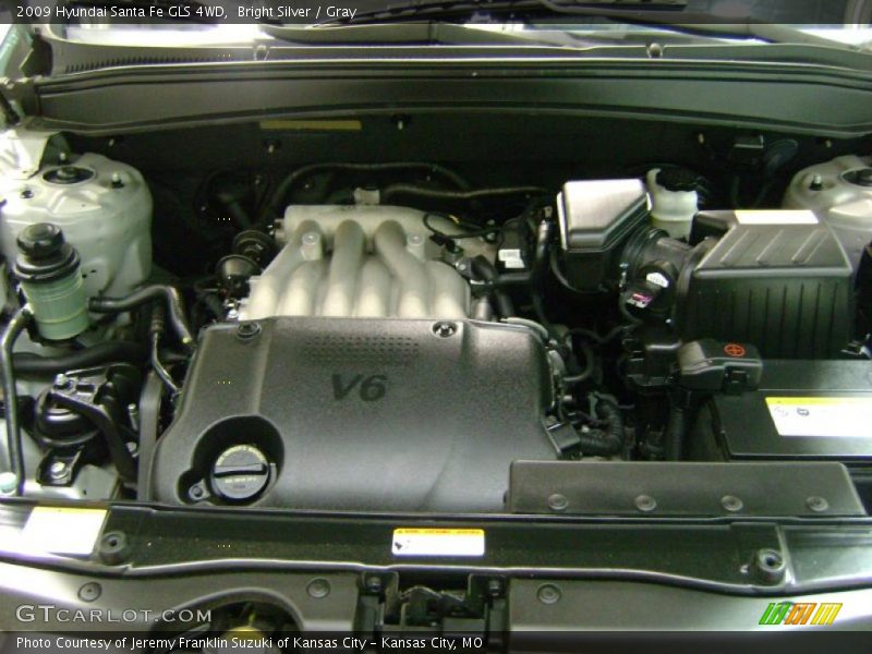 Bright Silver / Gray 2009 Hyundai Santa Fe GLS 4WD