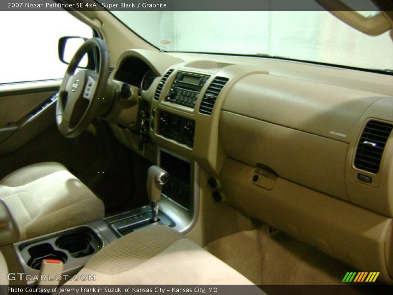 Super Black / Graphite 2007 Nissan Pathfinder SE 4x4