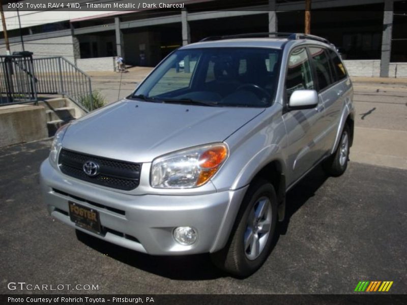 Titanium Metallic / Dark Charcoal 2005 Toyota RAV4 4WD