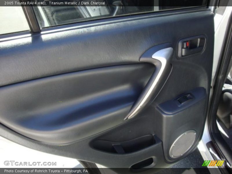 Titanium Metallic / Dark Charcoal 2005 Toyota RAV4 4WD