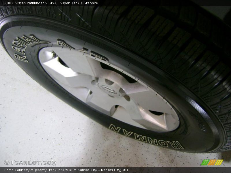 Super Black / Graphite 2007 Nissan Pathfinder SE 4x4