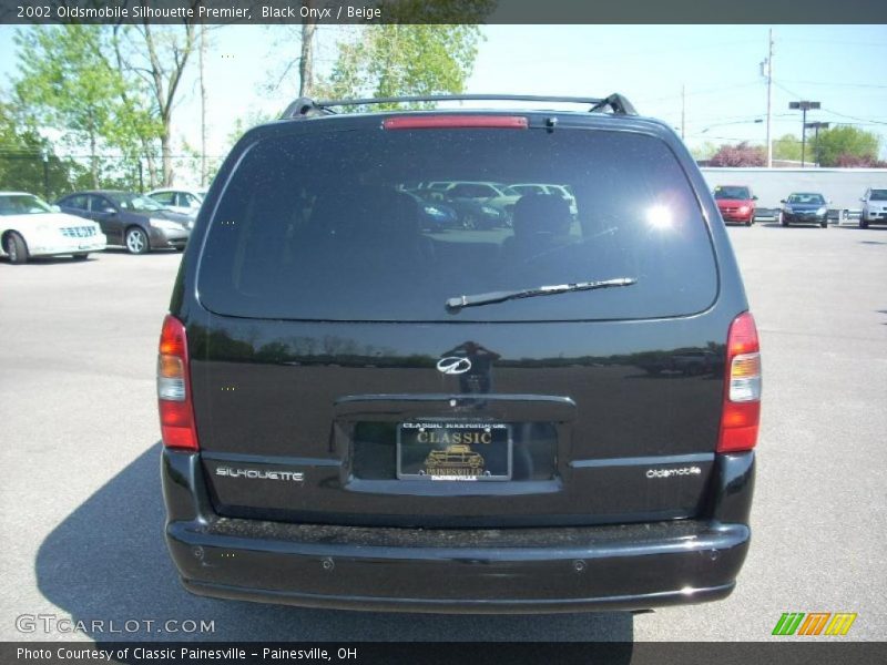 Black Onyx / Beige 2002 Oldsmobile Silhouette Premier