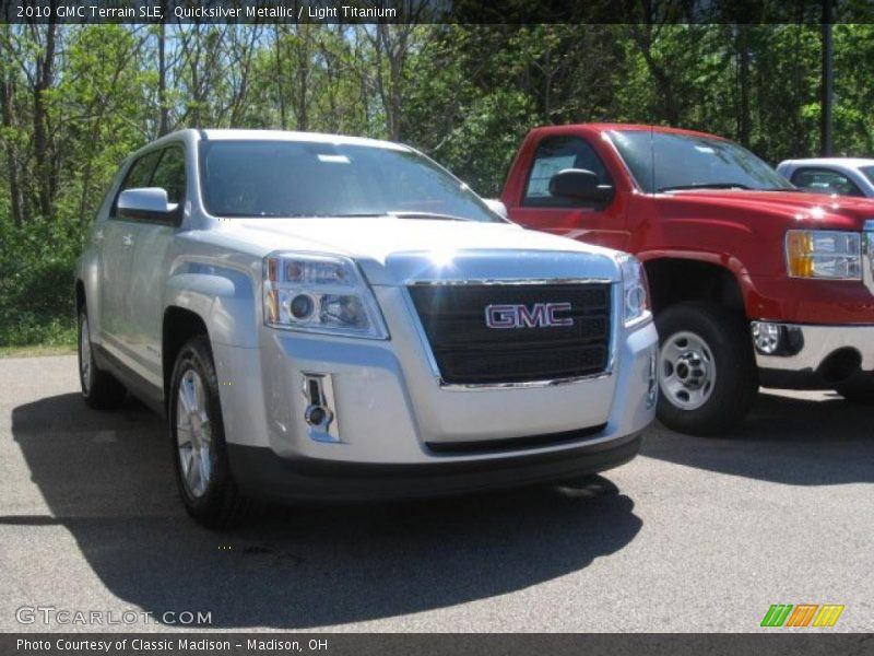 Quicksilver Metallic / Light Titanium 2010 GMC Terrain SLE