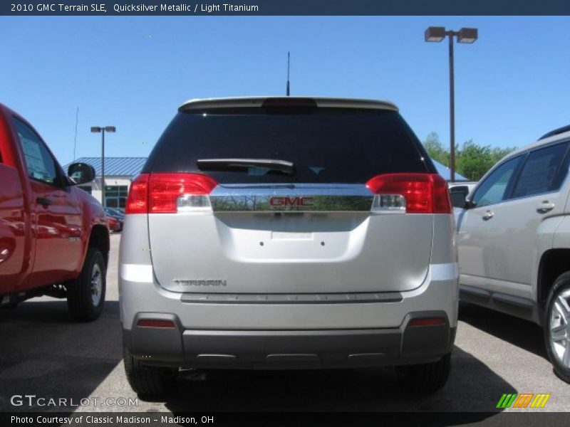 Quicksilver Metallic / Light Titanium 2010 GMC Terrain SLE