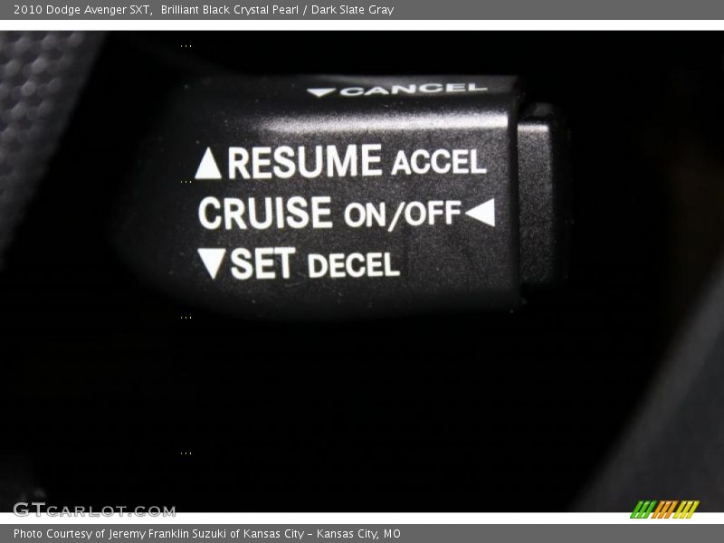 Brilliant Black Crystal Pearl / Dark Slate Gray 2010 Dodge Avenger SXT