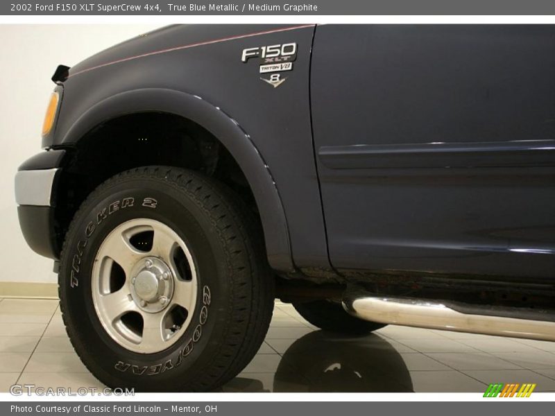 True Blue Metallic / Medium Graphite 2002 Ford F150 XLT SuperCrew 4x4
