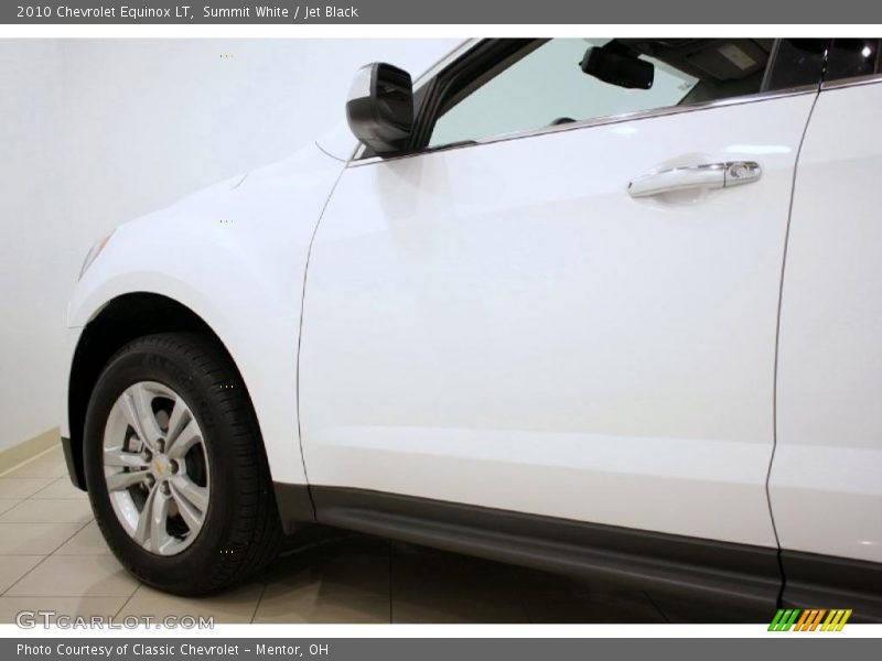Summit White / Jet Black 2010 Chevrolet Equinox LT