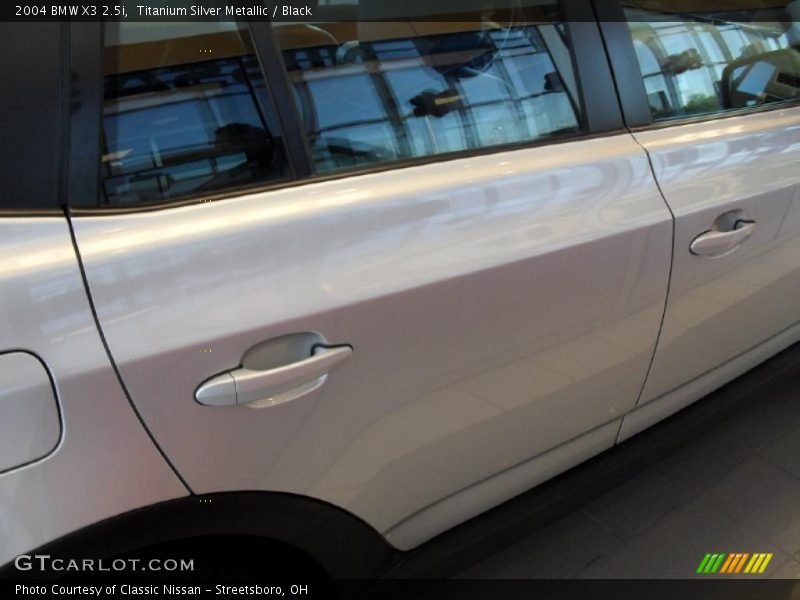 Titanium Silver Metallic / Black 2004 BMW X3 2.5i