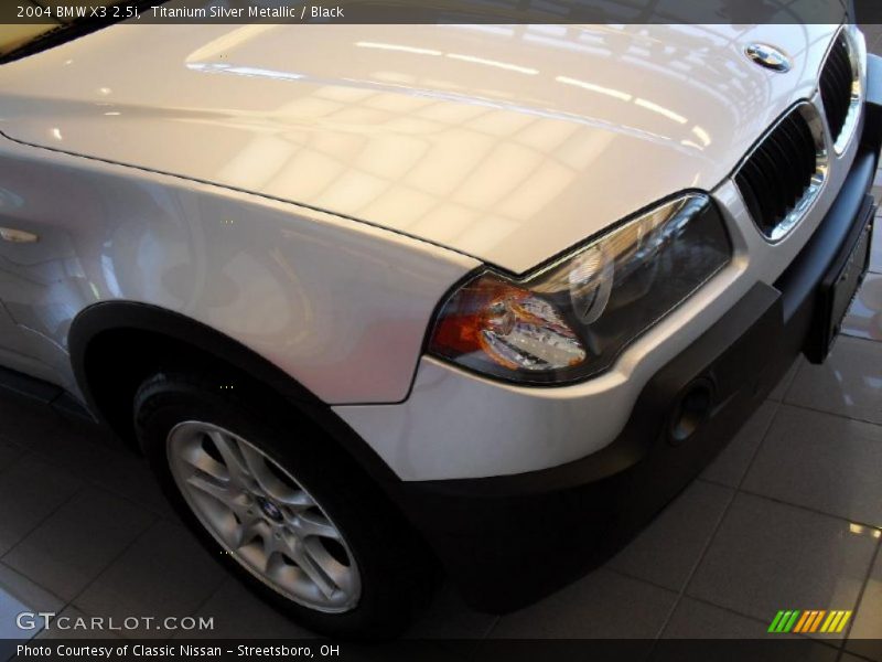 Titanium Silver Metallic / Black 2004 BMW X3 2.5i