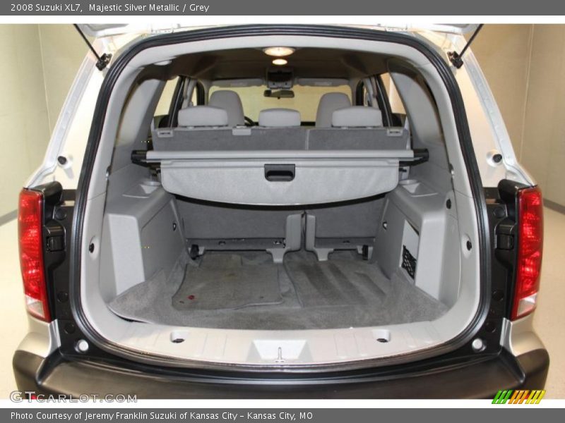 Majestic Silver Metallic / Grey 2008 Suzuki XL7