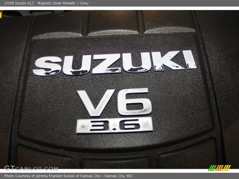 Majestic Silver Metallic / Grey 2008 Suzuki XL7