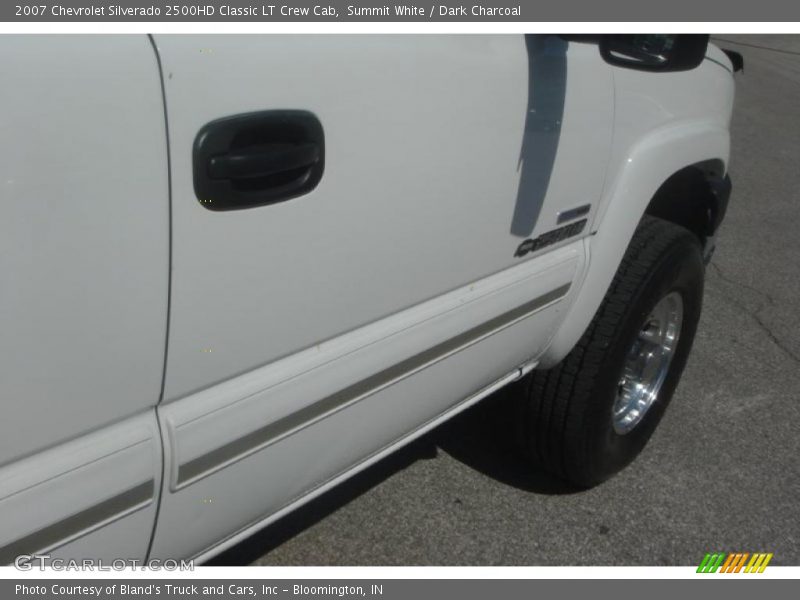 Summit White / Dark Charcoal 2007 Chevrolet Silverado 2500HD Classic LT Crew Cab