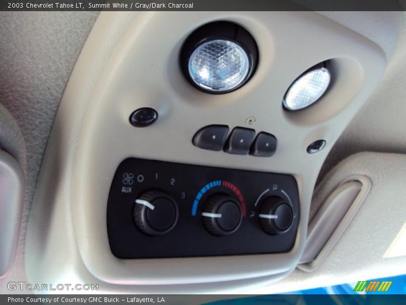 Summit White / Gray/Dark Charcoal 2003 Chevrolet Tahoe LT