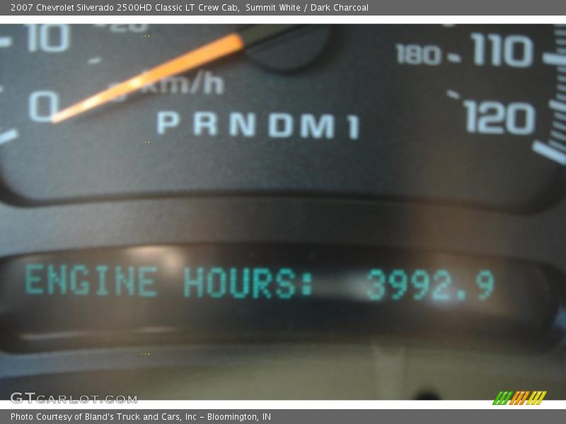 Summit White / Dark Charcoal 2007 Chevrolet Silverado 2500HD Classic LT Crew Cab