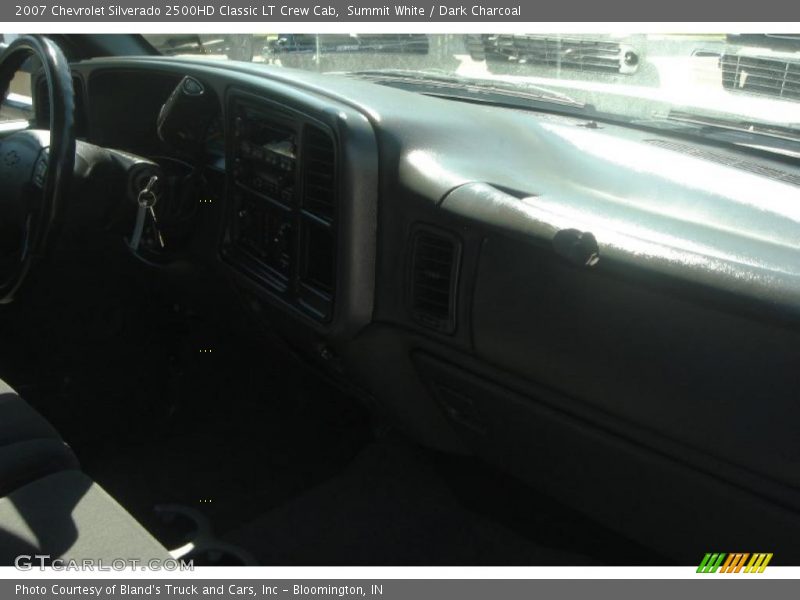 Summit White / Dark Charcoal 2007 Chevrolet Silverado 2500HD Classic LT Crew Cab