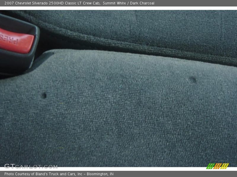 Summit White / Dark Charcoal 2007 Chevrolet Silverado 2500HD Classic LT Crew Cab