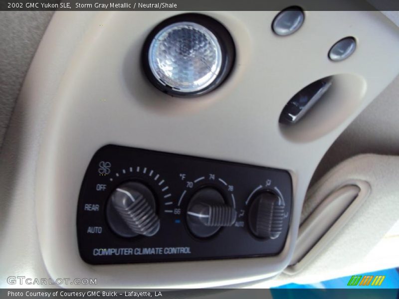 Storm Gray Metallic / Neutral/Shale 2002 GMC Yukon SLE