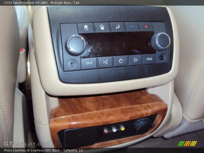 Midnight Blue / Tan 2009 Saturn Outlook XR AWD