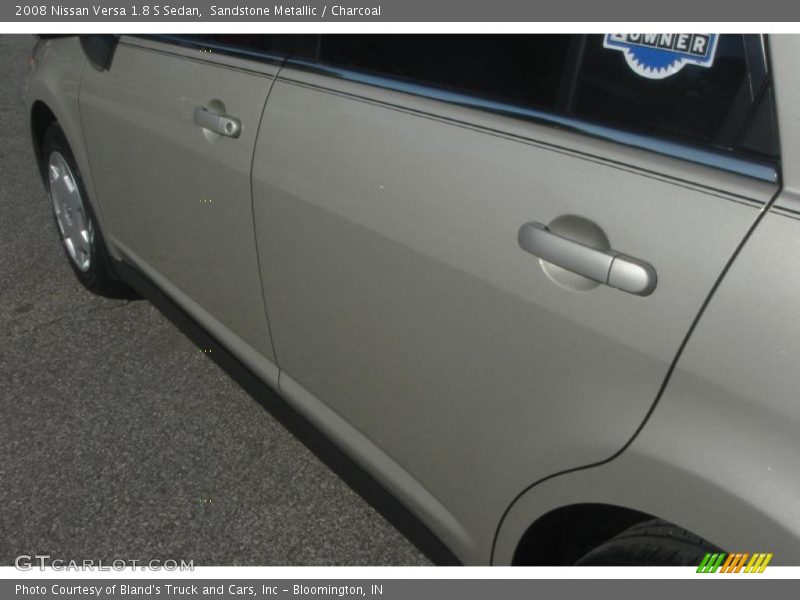 Sandstone Metallic / Charcoal 2008 Nissan Versa 1.8 S Sedan