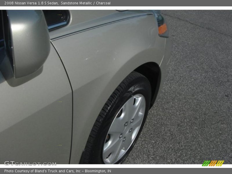 Sandstone Metallic / Charcoal 2008 Nissan Versa 1.8 S Sedan