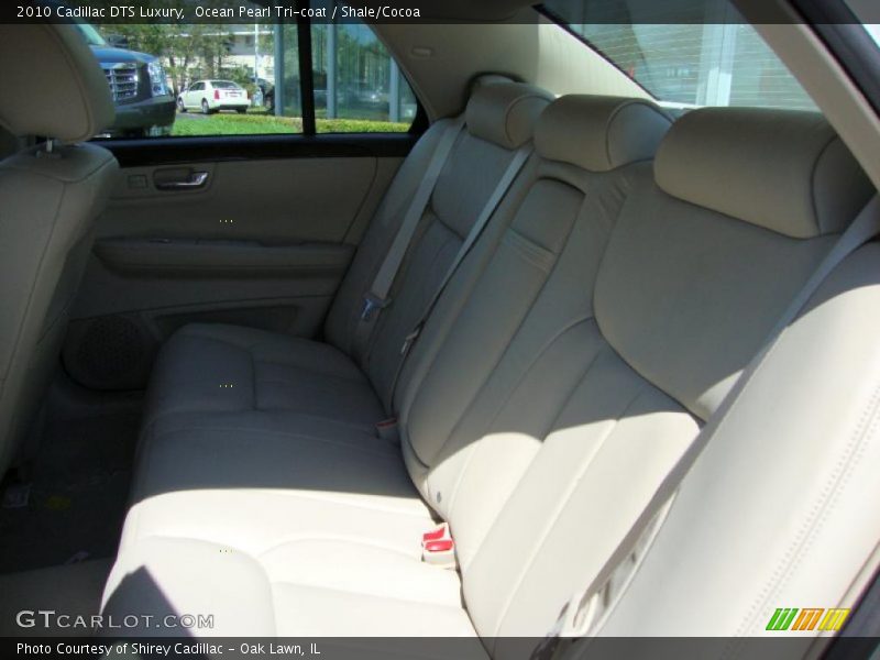 Ocean Pearl Tri-coat / Shale/Cocoa 2010 Cadillac DTS Luxury