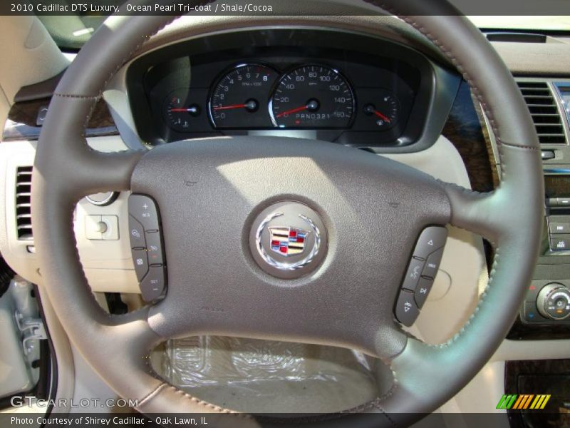 Ocean Pearl Tri-coat / Shale/Cocoa 2010 Cadillac DTS Luxury