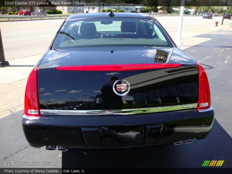 Black Raven / Ebony 2010 Cadillac DTS Luxury