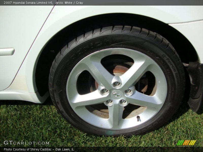 Arctic White / Gray 2007 Hyundai Sonata Limited V6