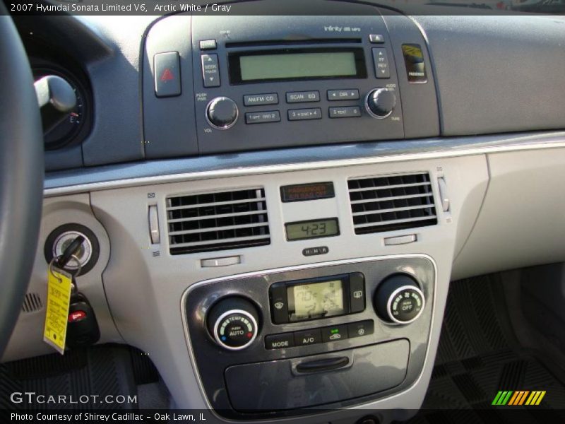 Arctic White / Gray 2007 Hyundai Sonata Limited V6