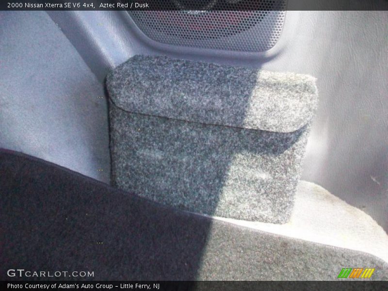 Aztec Red / Dusk 2000 Nissan Xterra SE V6 4x4