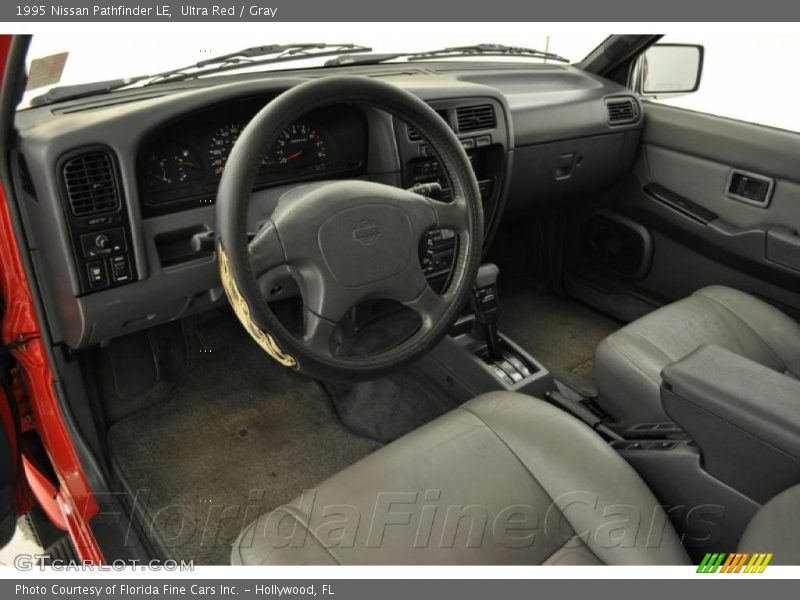 Ultra Red / Gray 1995 Nissan Pathfinder LE