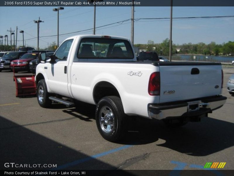 Oxford White / Medium Flint 2006 Ford F350 Super Duty XLT Regular Cab 4x4