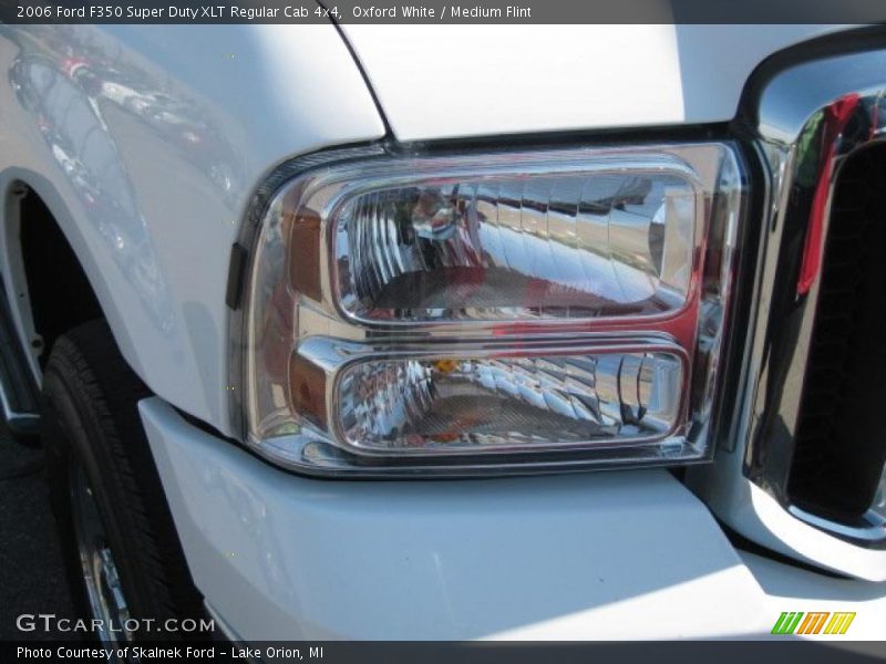 Oxford White / Medium Flint 2006 Ford F350 Super Duty XLT Regular Cab 4x4
