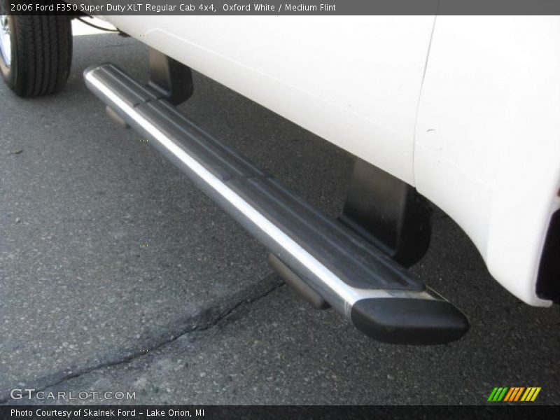 Oxford White / Medium Flint 2006 Ford F350 Super Duty XLT Regular Cab 4x4