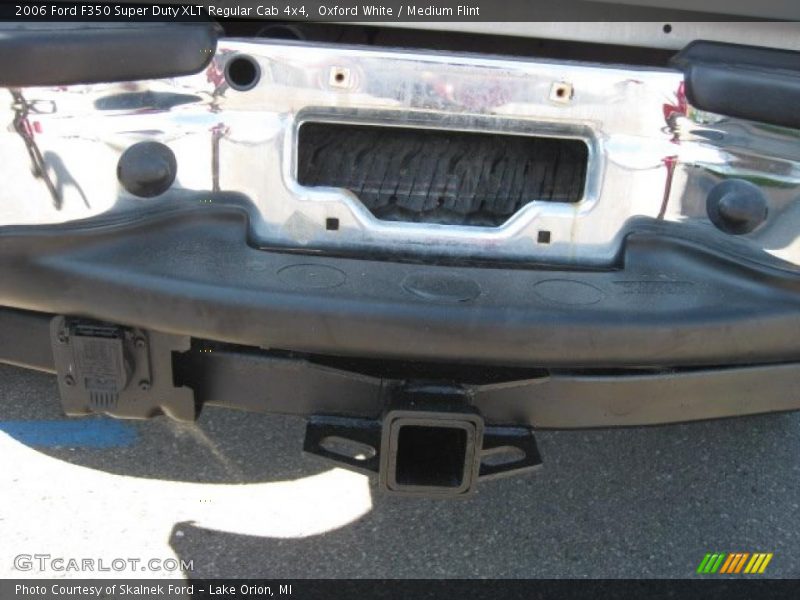 Oxford White / Medium Flint 2006 Ford F350 Super Duty XLT Regular Cab 4x4