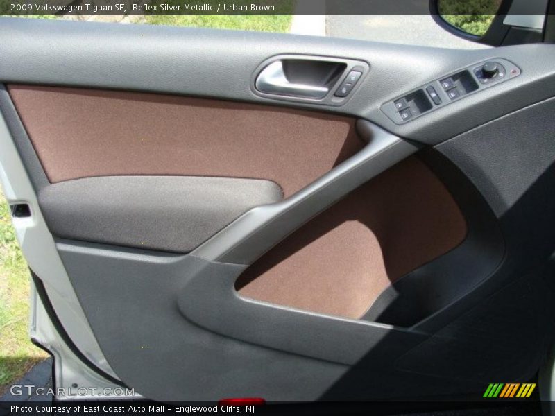 Reflex Silver Metallic / Urban Brown 2009 Volkswagen Tiguan SE