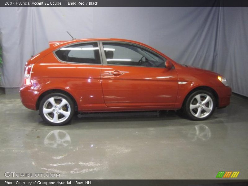 Tango Red / Black 2007 Hyundai Accent SE Coupe