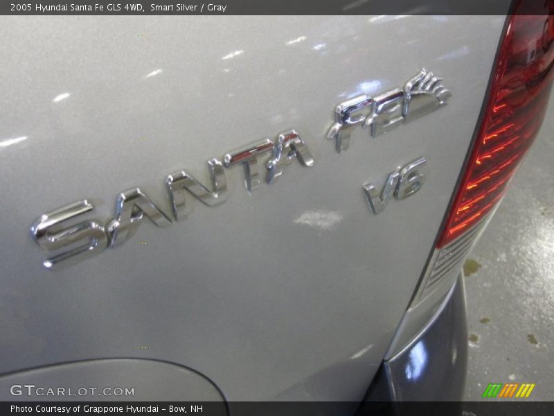 Smart Silver / Gray 2005 Hyundai Santa Fe GLS 4WD
