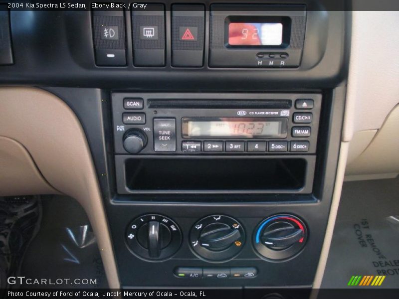 Ebony Black / Gray 2004 Kia Spectra LS Sedan