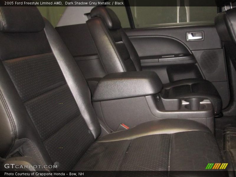 Dark Shadow Grey Metallic / Black 2005 Ford Freestyle Limited AWD
