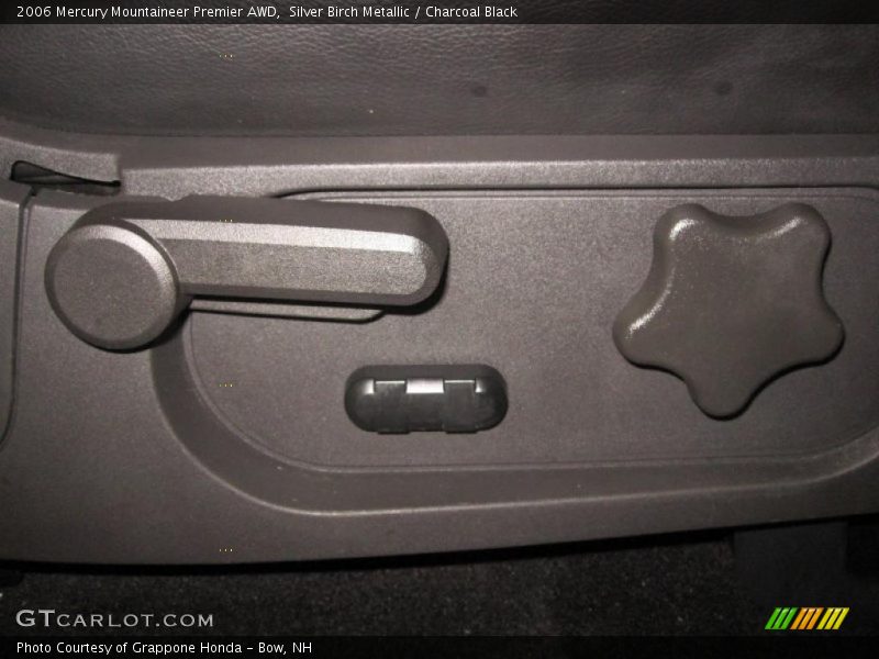 Silver Birch Metallic / Charcoal Black 2006 Mercury Mountaineer Premier AWD